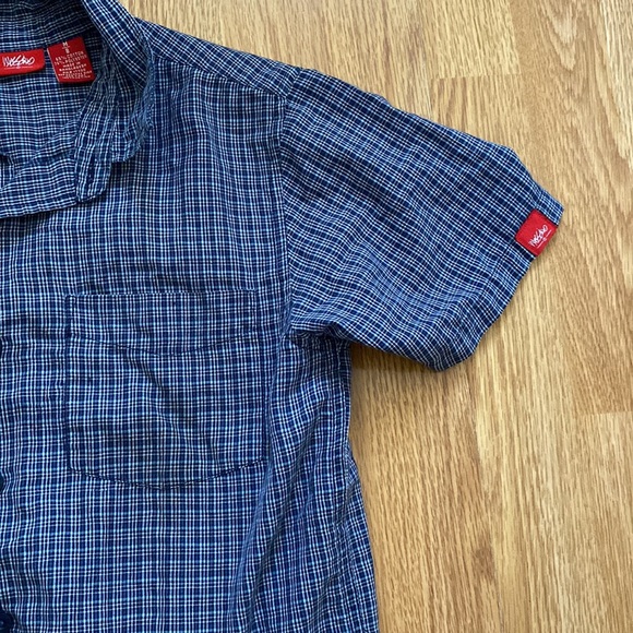 Cute crop top Button up - Picture 4 of 4